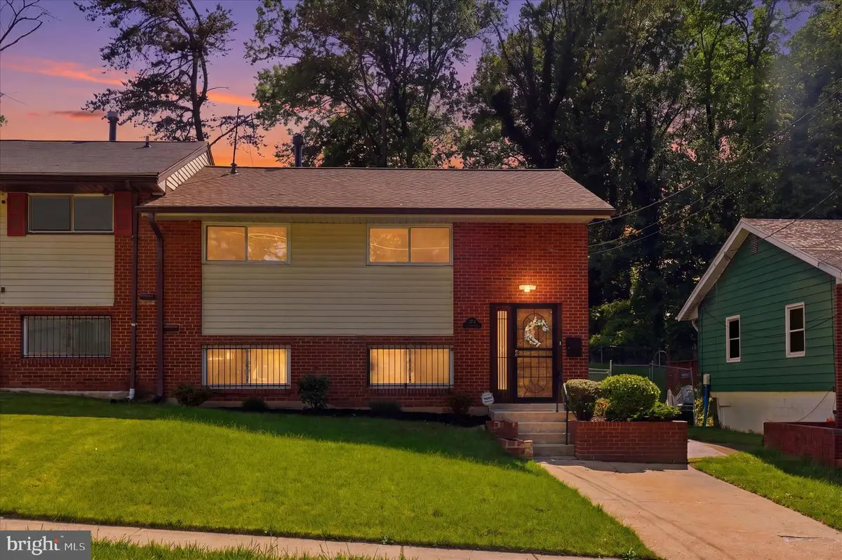 824 Booker Dr, Capitol Heights, MD 20743 - #1