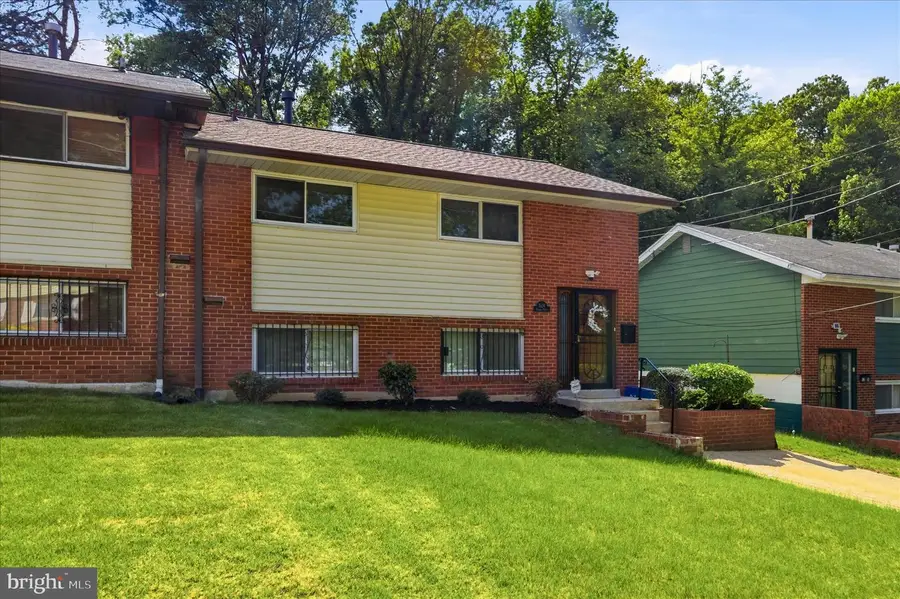824 Booker Dr, Capitol Heights, MD 20743 - #3