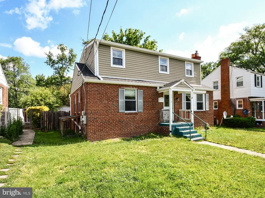 5016 Laguna Rd, College Park, MD 20740 - #2