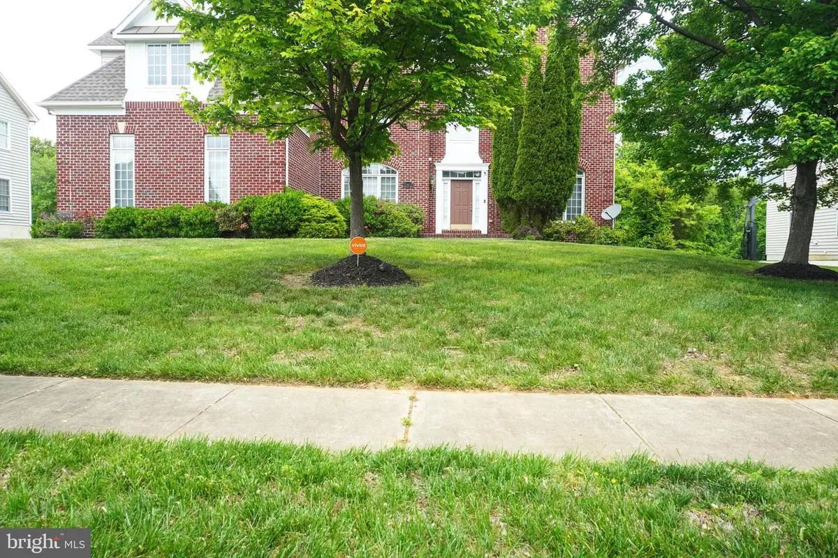 12802 Willow Marsh Ln, Bowie, MD 20720 - #1
