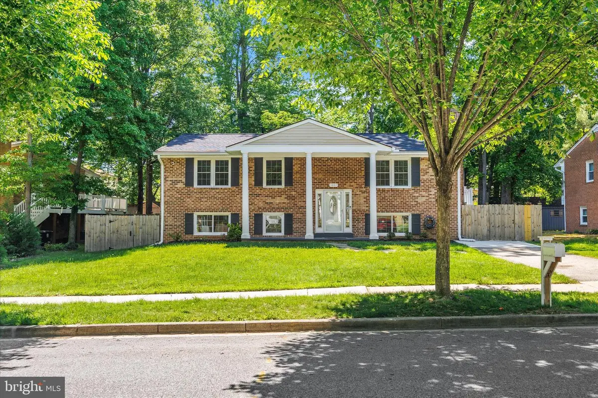 5807 Parkway Dr, Laurel, MD 20707 - #1