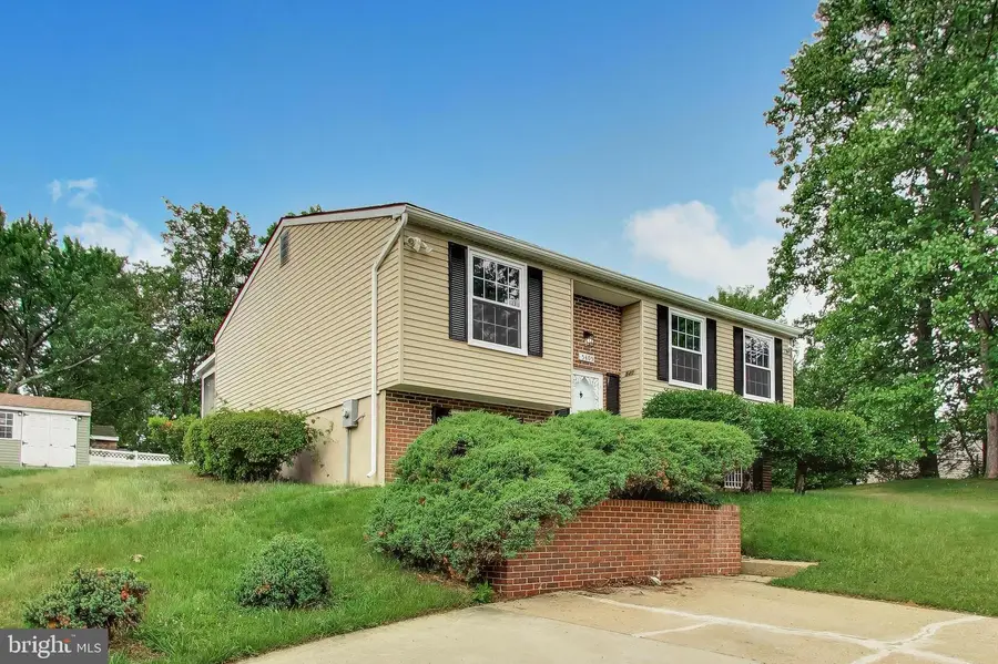 5405 Truoc Ct, Oxon Hill, MD 20745 - #3