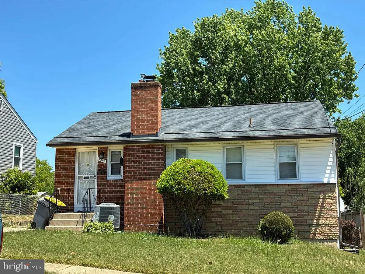 6509 Parkway Ct, Hyattsville, MD 20782 - #1