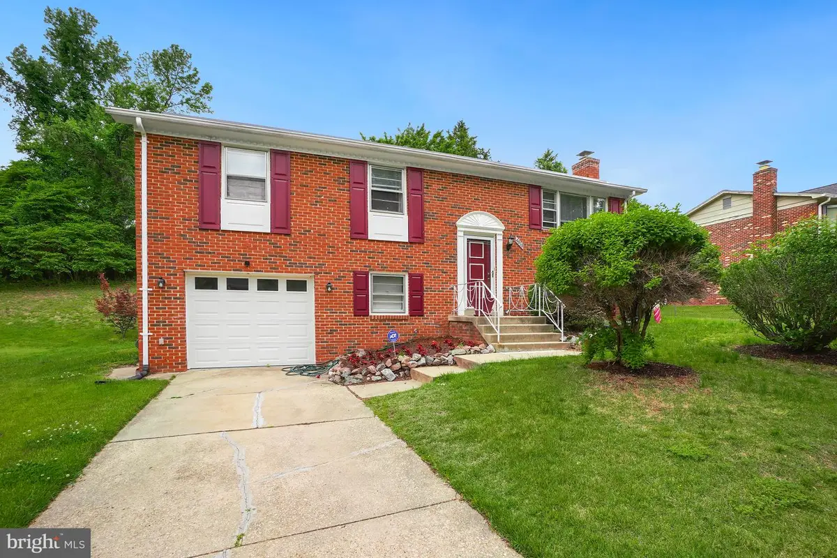 4815 Woodford Ln, Upper Marlboro, MD 20772 - #1