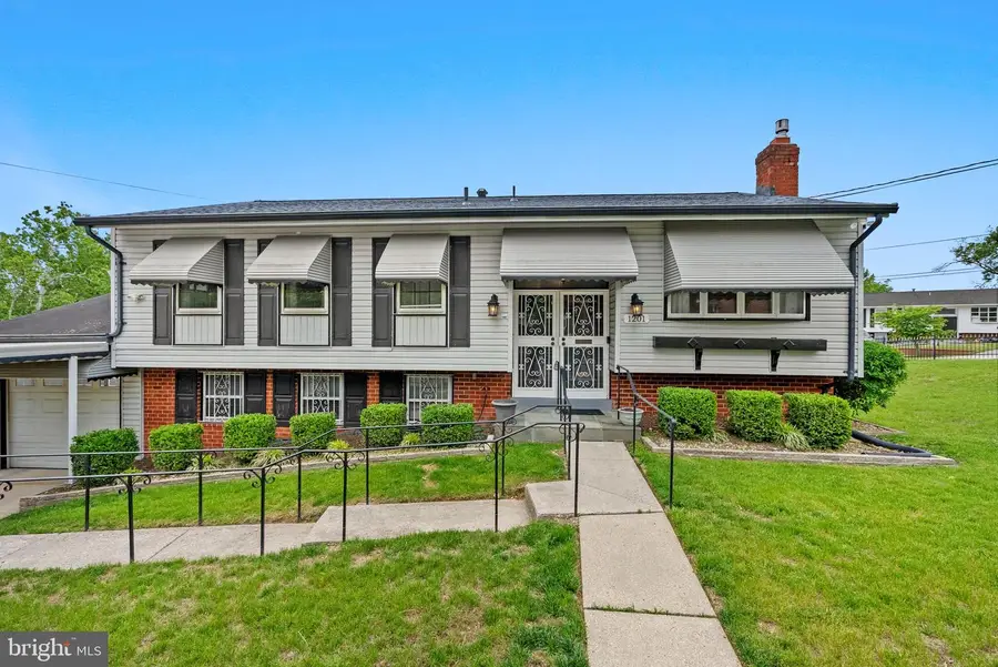 1201 Chillum Manor Rd, Hyattsville, MD 20783 - #2