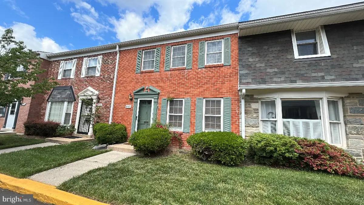 8108 Lakecrest Dr, Greenbelt, MD 20770 - #1