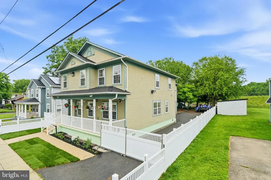 3930 Allison St, North Brentwood, MD 20722 - #3
