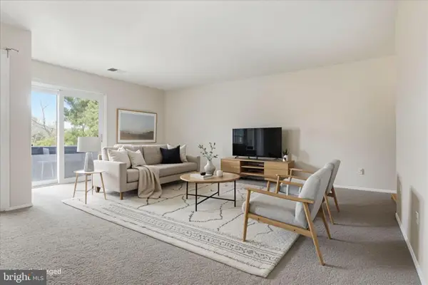 10214 Prince Pl #8-202, UPPER MARLBORO, MD 20774
