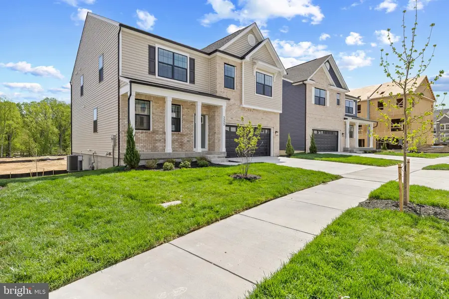 5210 Manor Park Dr, Upper Marlboro, MD 20772 - #2