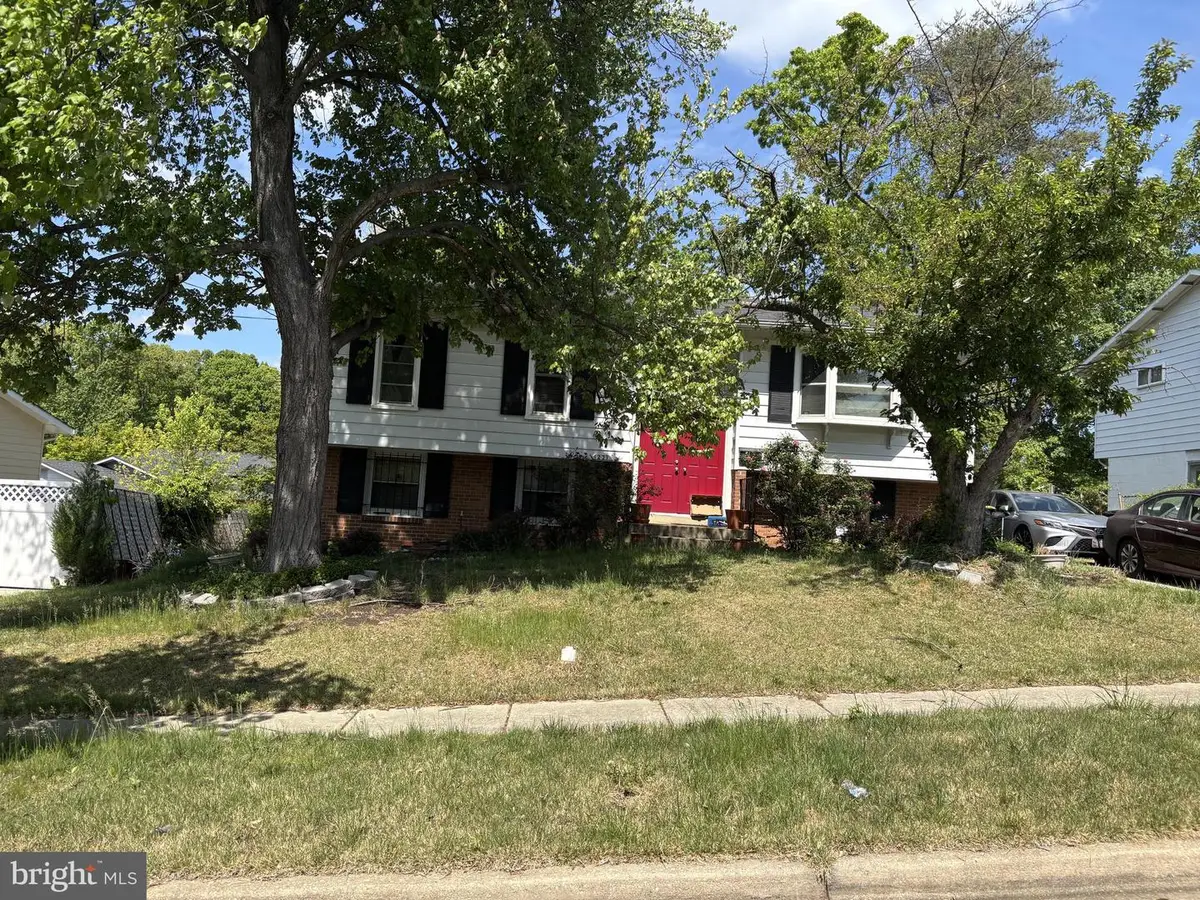 4231 Kinmount Rd, Lanham, MD 20706 - #1