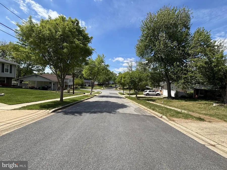 4231 Kinmount Rd, Lanham, MD 20706 - #3