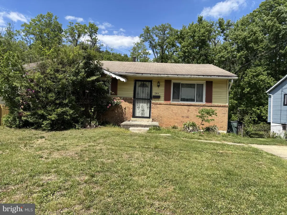 7914 Dellwood Ave, Lanham, MD 20706 - #1
