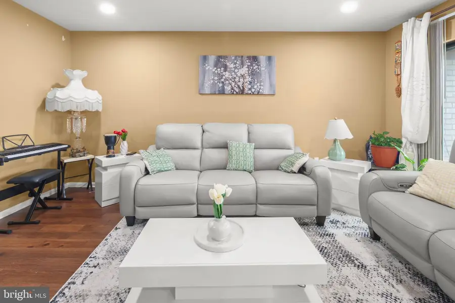 6946 Hanover Pkwy #301, Greenbelt, MD 20770 - #2