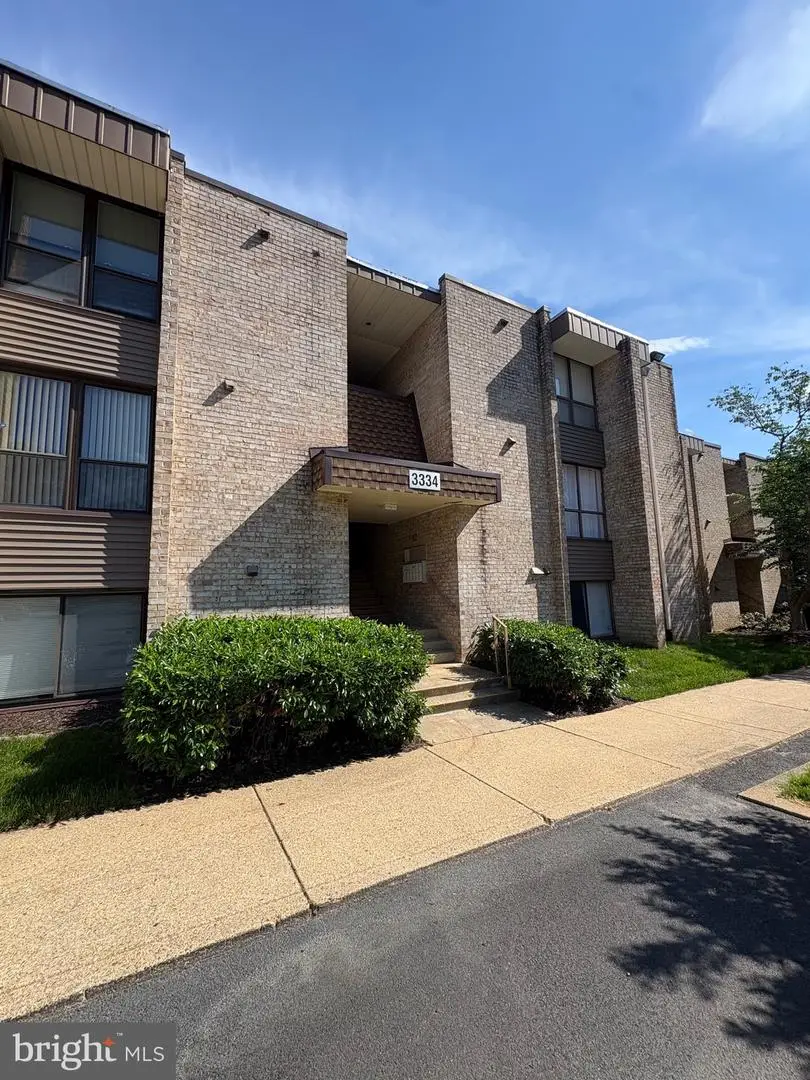 3334 Huntley Square Dr #t, Temple Hills, MD 20748 - #2