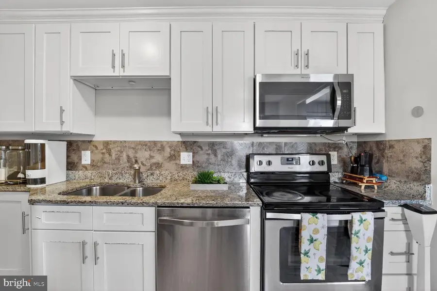 401 70th St, Capitol Heights, MD 20743 - #2