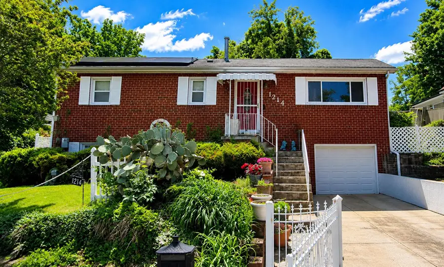 1214 Balboa Ave, Capitol Heights, MD 20743 - #2