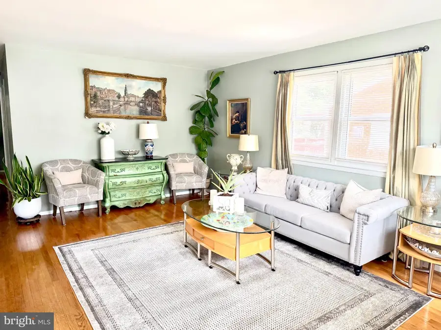 4708 Olympia Ave, Beltsville, MD 20705 - #2