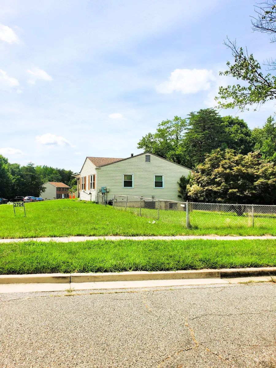 2704 John A Thompson Rd, Temple Hills, MD 20748 - #2