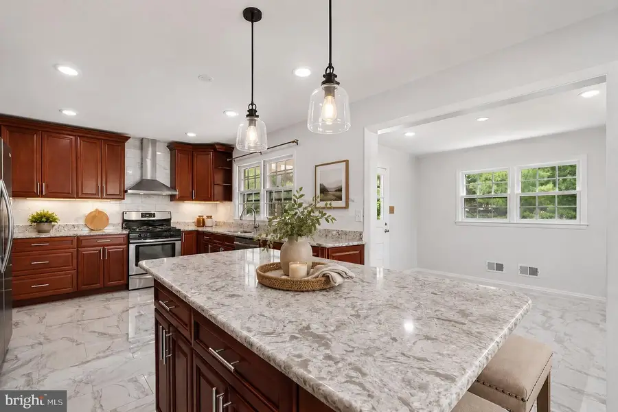 11705 Battersea Dr, Beltsville, MD 20705 - #3