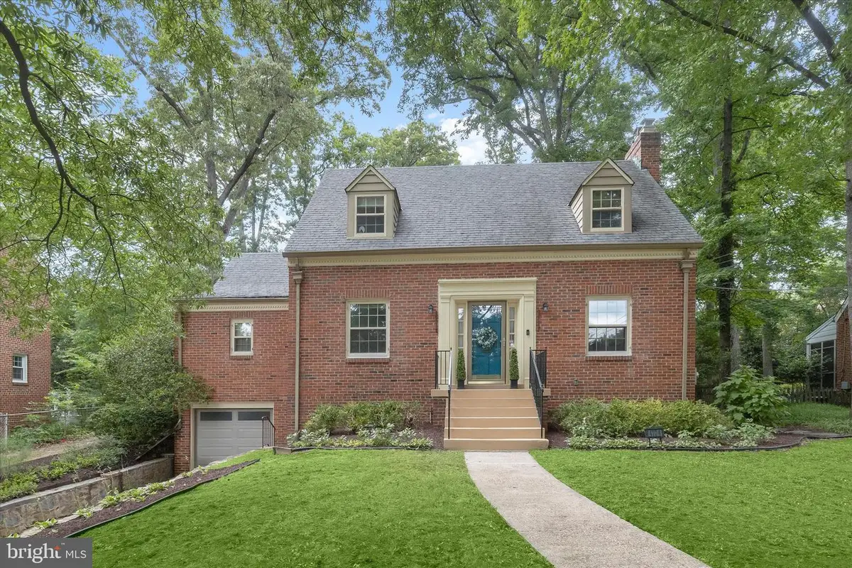 4104 Woodberry St, Hyattsville, MD 20782 - #1