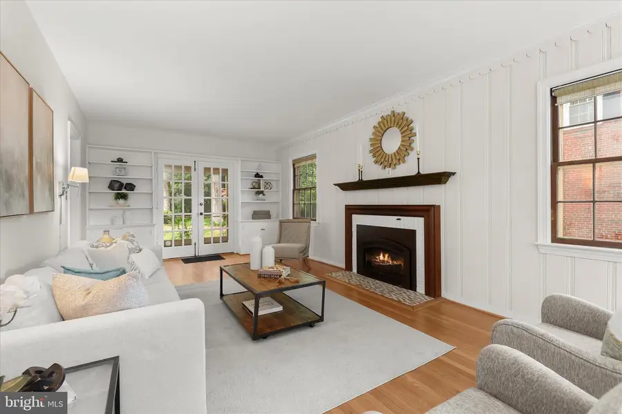 4104 Woodberry St, University Park, MD 20782 - #3
