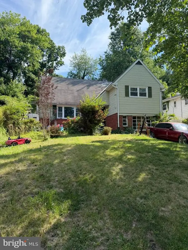 6104 Greenvale Pkwy, RIVERDALE, MD 20737
