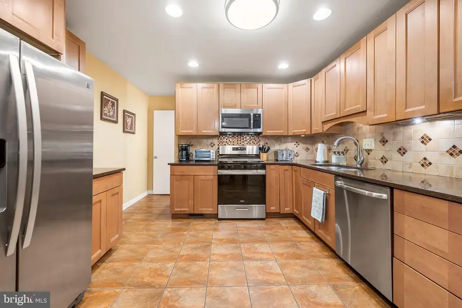 6301 Brooke Jane Dr, Clinton, MD 20735 - #3
