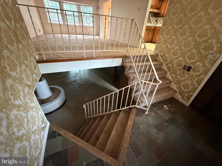 9006 Glenarden Pkwy, Glenarden, MD 20706 - #2