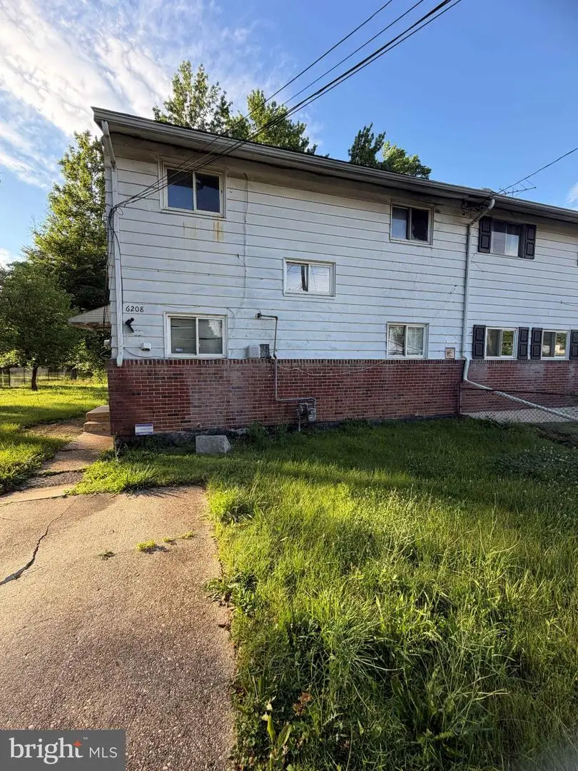 6208 Seat Pleasant Dr, Capitol Heights, MD 20743 - #3