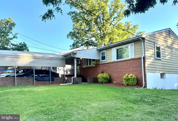 2114 Columbia Ave, LANDOVER, MD 20785
