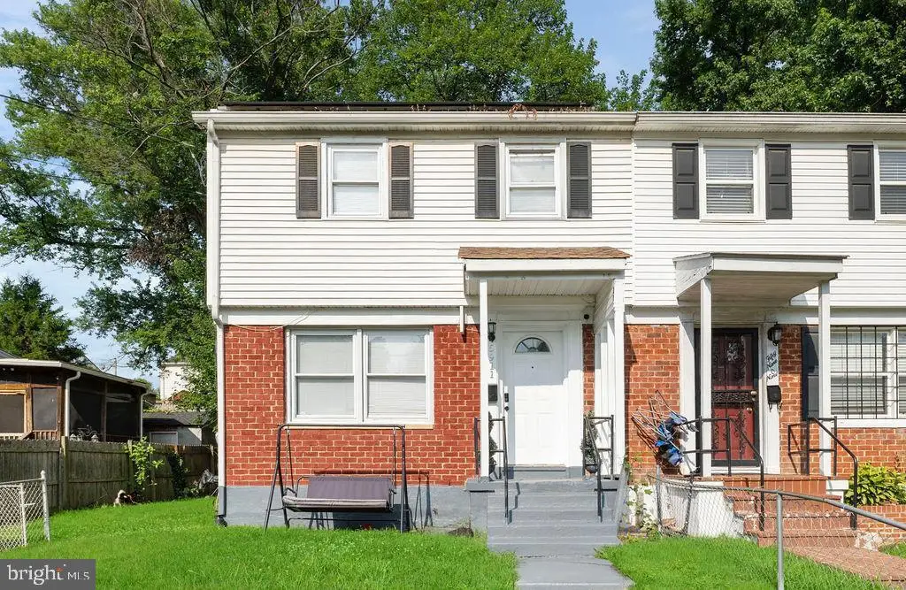 5911 Shoshone Dr, Oxon Hill, MD 20745 - #1