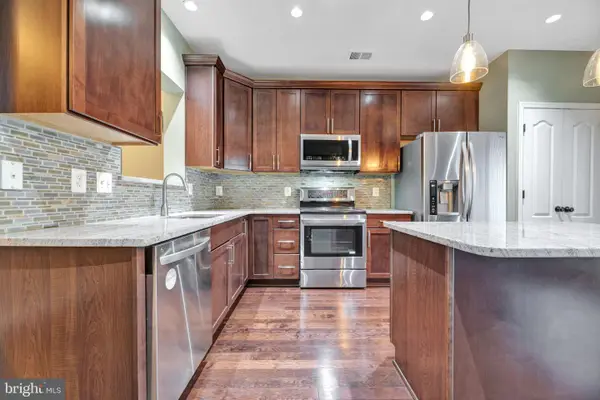 5502 Capital Gateway Dr #418, SUITLAND, MD 20746