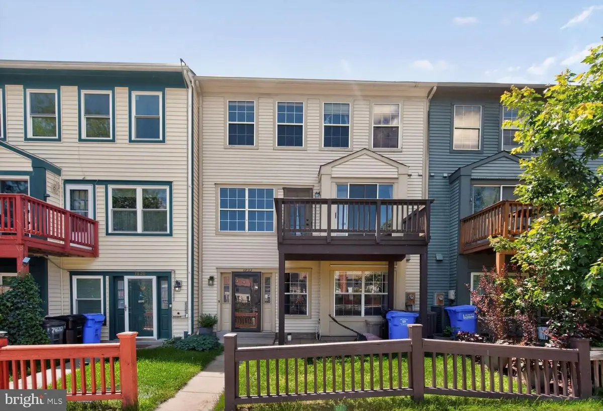 7822 Chapel Cove Dr, Laurel, MD 20707 - #1