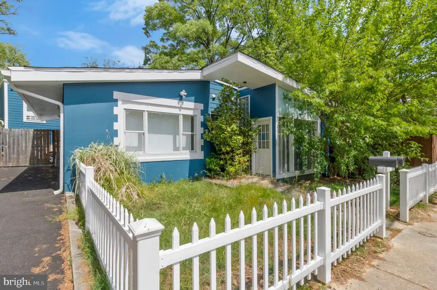 3801 Cedar Croft Pl, Brentwood, MD 20722 - #2