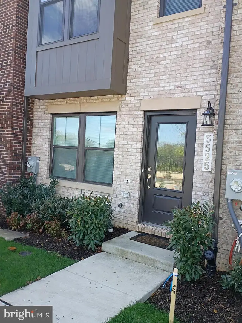 3525 Carnaby St, Hyattsville, MD 20782 - #2