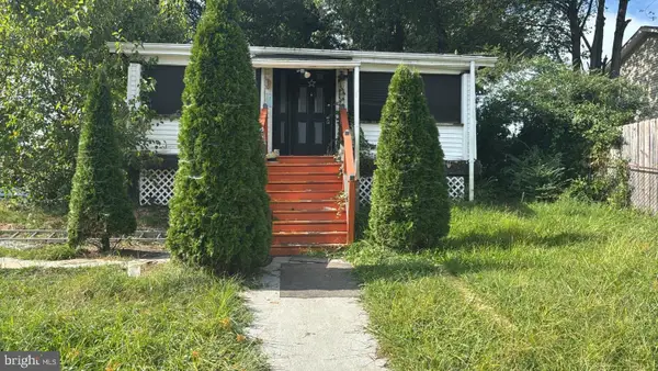 5205 Doppler St, CAPITOL HEIGHTS, MD 20743