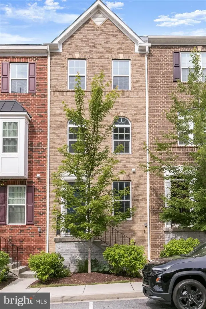 4709 Crest View Dr, Hyattsville, MD 20782 - #2