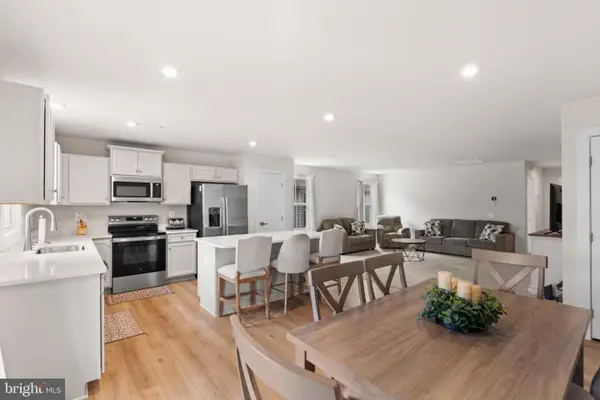 8304 Sage Flower Ave, BRANDYWINE, MD 20613