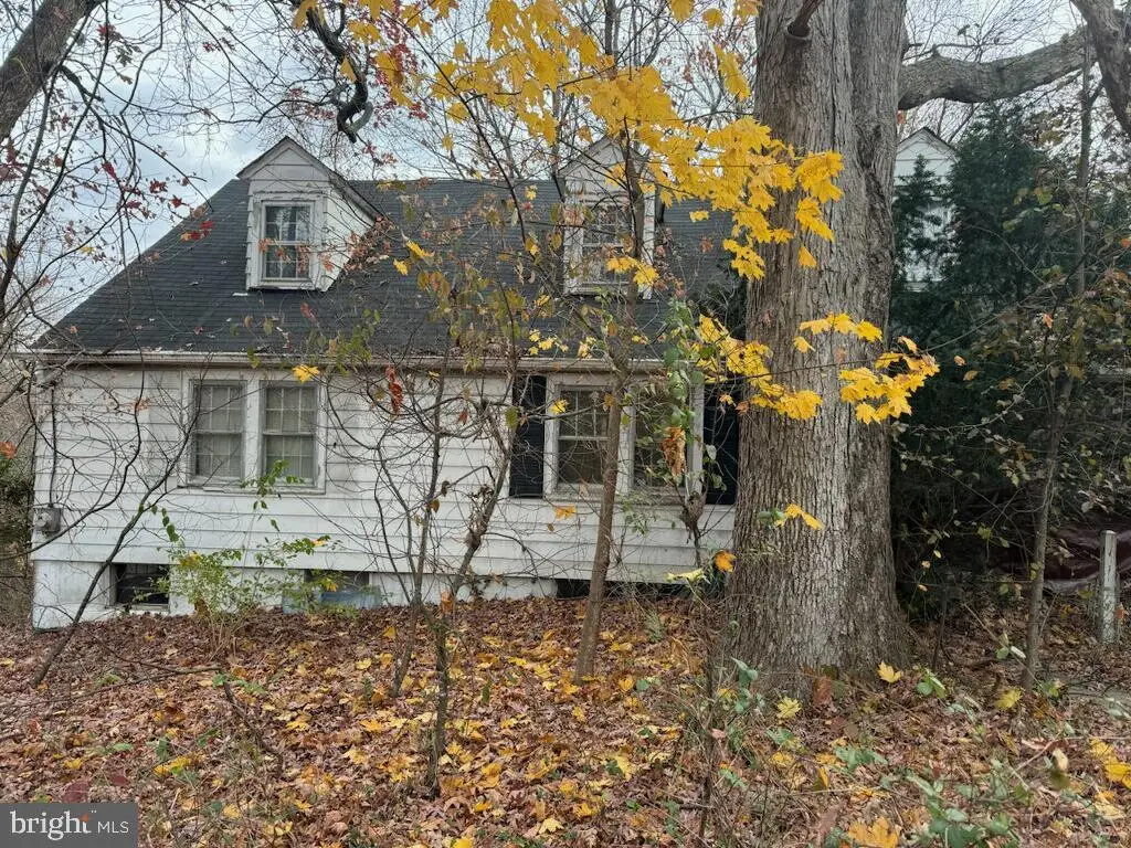 3806 James St, Suitland, MD 20746 - #1