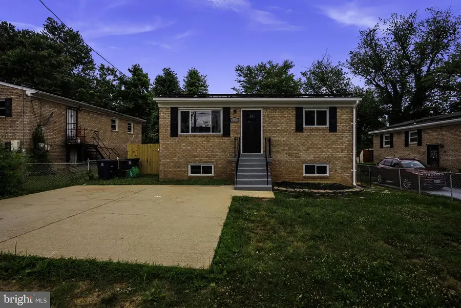 6615 Valley Park Rd, Capitol Heights, MD 20743 - #2