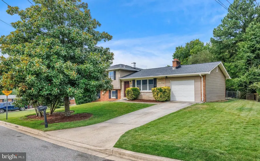 6507 Summerhill Rd, Temple Hills, MD 20748 - #2