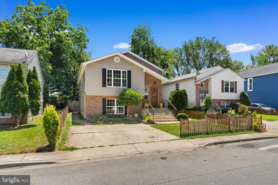 4513 Banner St, Brentwood, MD 20722 - #2