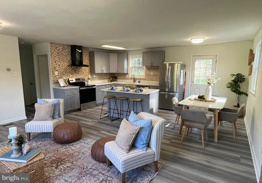 2805 Hillcrest Pkwy, Temple Hills, MD 20748 - #3