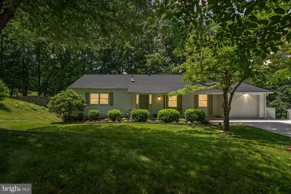 9805 Tam O Shanter Dr, Upper Marlboro, MD 20772 - #1