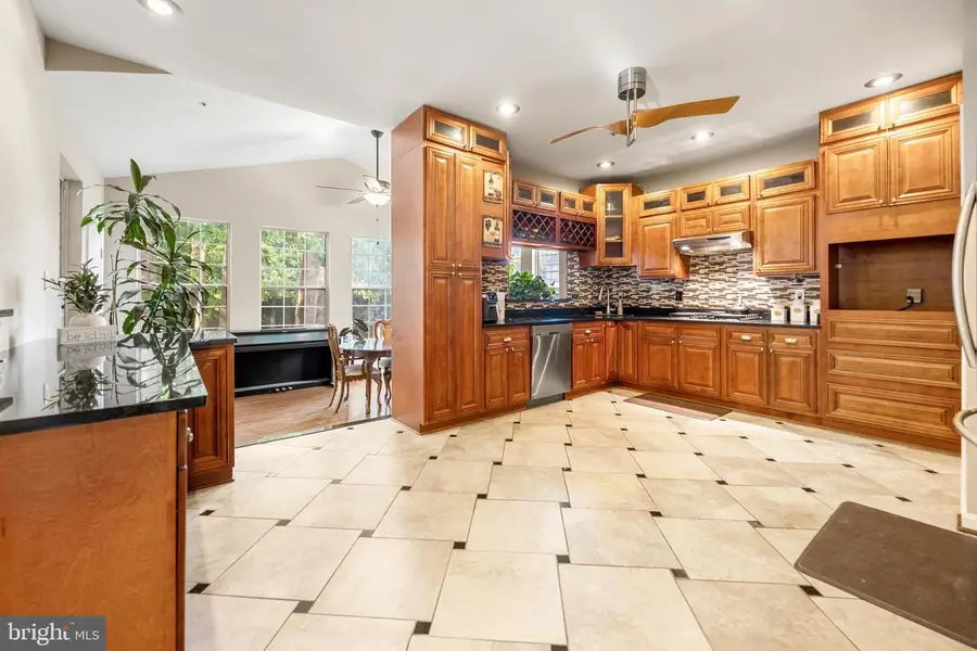 11304 Bennington Dr, Upper Marlboro, MD 20774 - #2