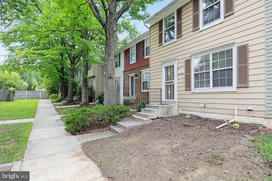 1007 Saint Michaels Dr, Bowie, MD 20721 - #3