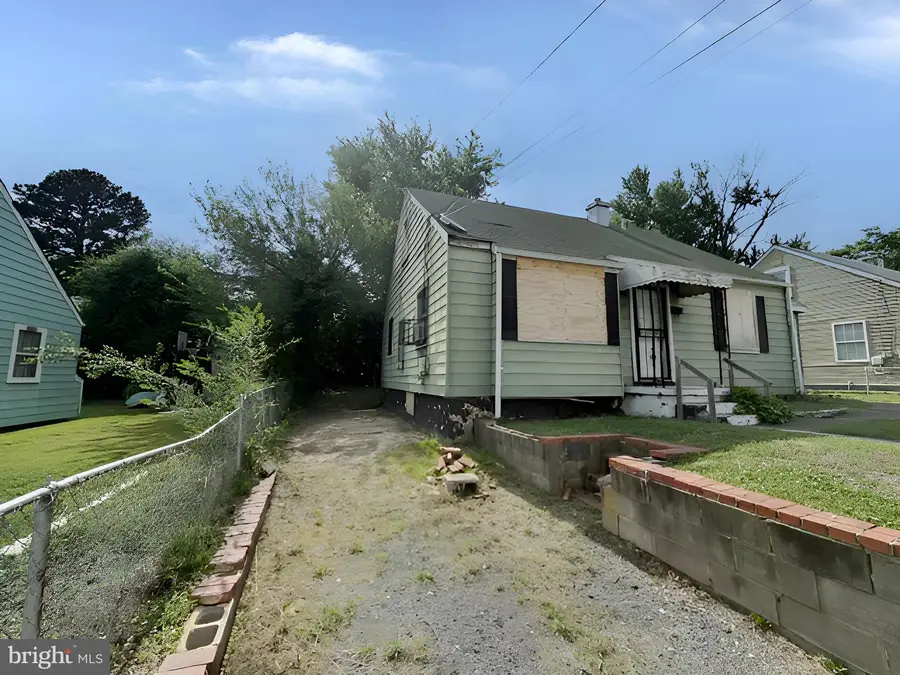 612 64th Ave, Capitol Heights, MD 20743 - #2