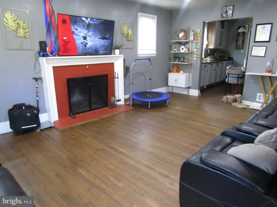 4227 23rd Pkwy, Temple Hills, MD 20748 - #3