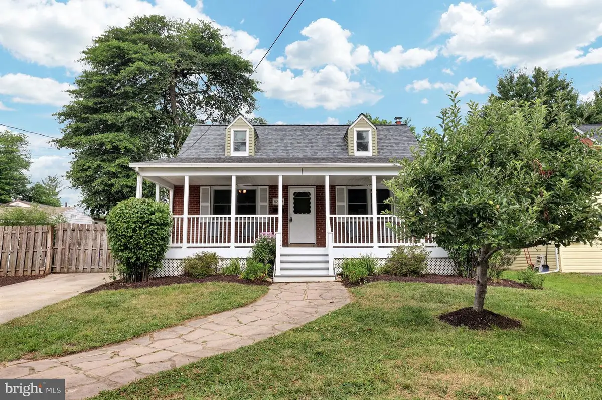 8702 50th Pl, College Park, MD 20740 - #1