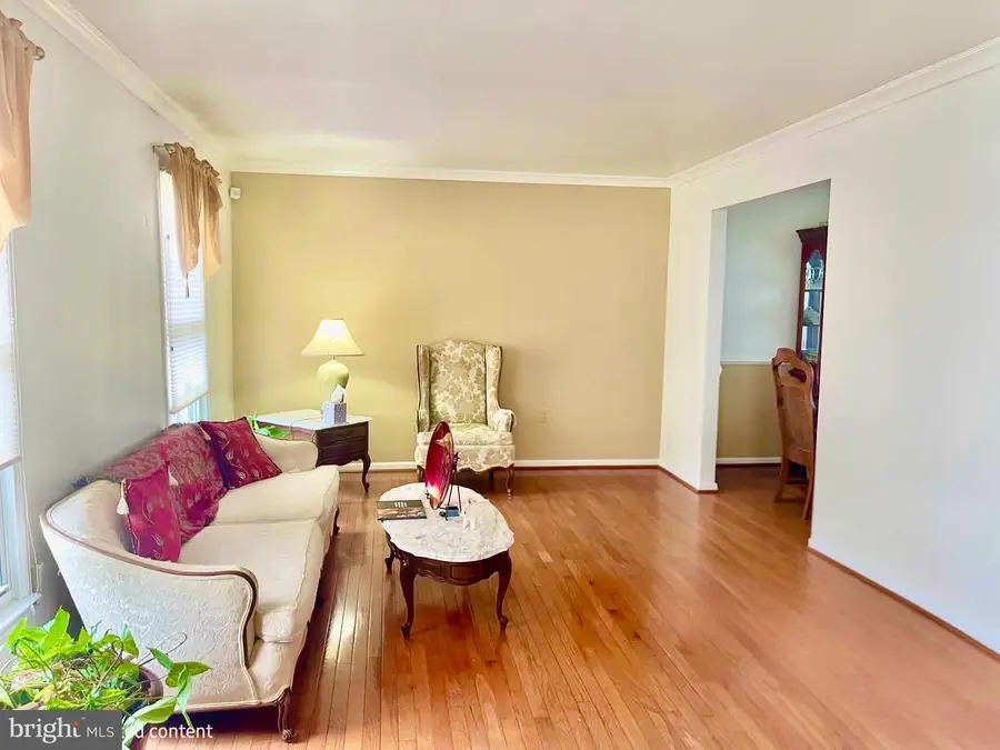 2200 Oaktree Ln, Temple Hills, MD 20748 - #3